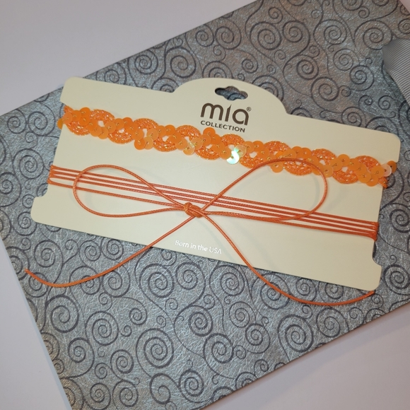 NWT Mia Collection Necklace Choker Set of 2 Orange Sequin - Picture 1 of 3